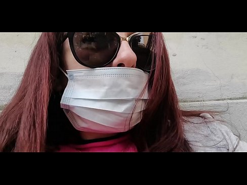 ❤️ Nicoletta tieħu vendetta fuq il-proxxmu tagħha u tagħmel pip fil-garaxx tiegħu (Special Covid19 Italian Quarantine) Video tal-ħakk  lilna ❤