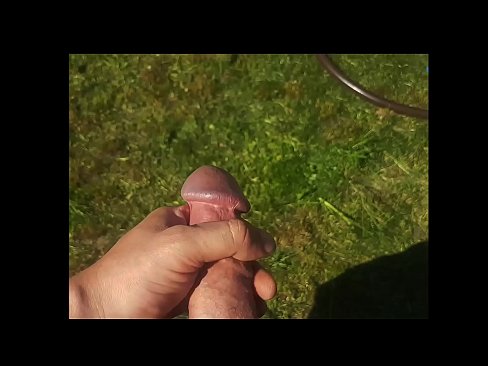 ❤️ Hottie sħun gets pussy roża tagħha fucked u cums bi squirt fi ġnien tas-sajf Video tal-ħakk lilna ❤