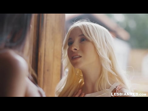 ❤️ It-tifla tiġi d-dar ftit xhur wara u tispiċċa tiekol il-pussy tal-stema taghha Video tal-ħakk lilna ❤